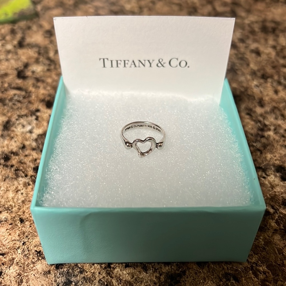 Original Discontinued Tiffany & Co. Sterling Silver Elsa Peretti Open Heart Ring